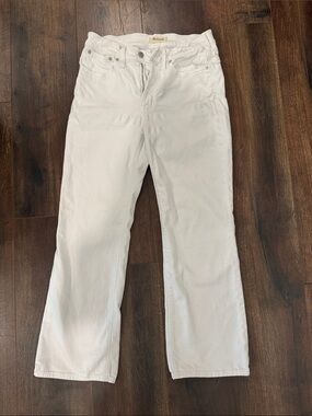 Madewell White Mid rise kick out Jeans nwot size 28